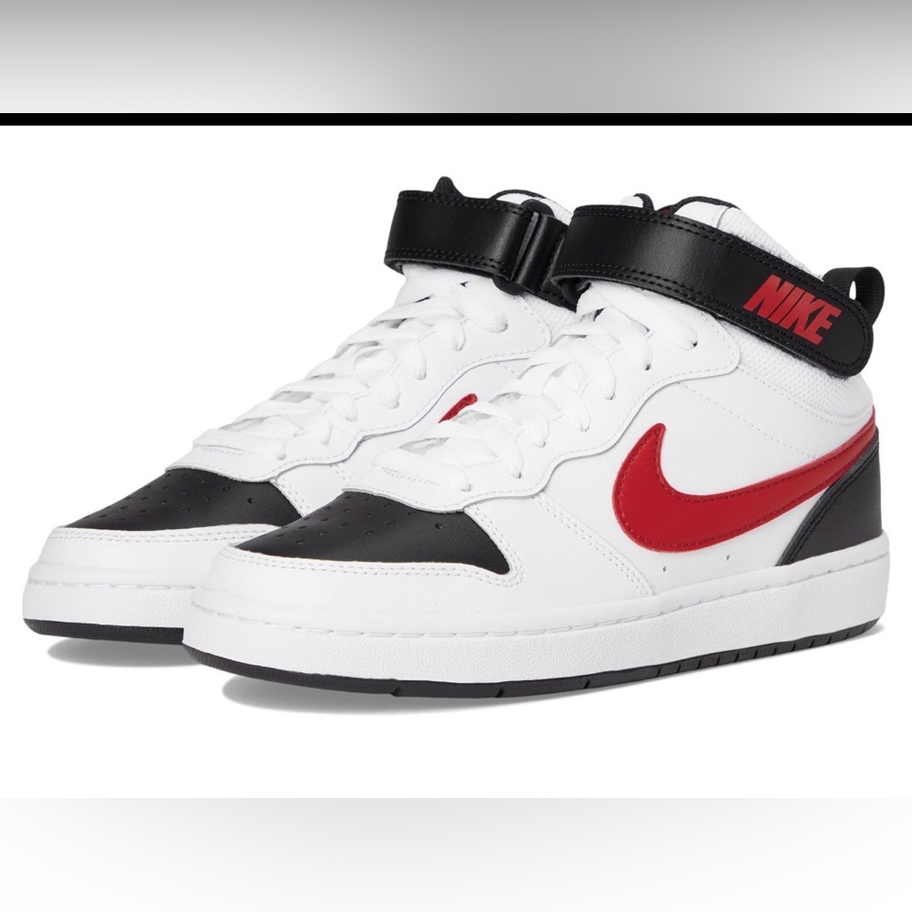 Court Borough Mid 2 (Big Kid). Size 3.5.
